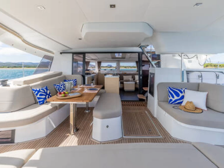 Hire a Fountaine Pajot Fountain Pajot FP 44 Paros (Island)