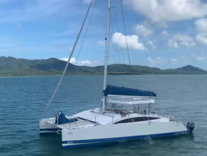 Hire Catamaran Catathai with a boat licence