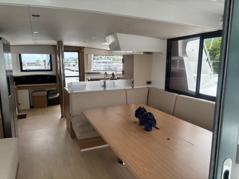 Yacht charter Road Town - Bali Bali 4.8 on SamBoat