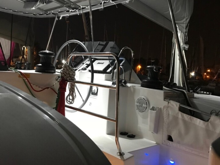 Yacht charter Alimos - Lagoon Lagoon 450 F on SamBoat