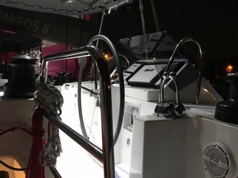 Hire a Lagoon Lagoon 450 F Alimos