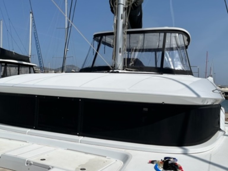 Charter a Lagoon Lagoon 50 in Alimos on Samboat