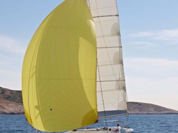 Catamaran to hire Pomer at the best price