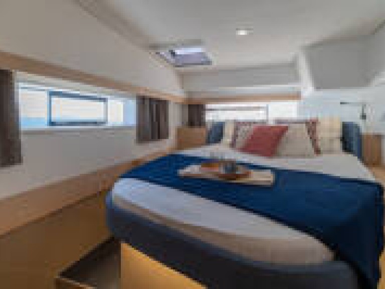 Yacht charter Paros (Island) - Fountaine Pajot Fountaine Pajot New 44 on SamBoat