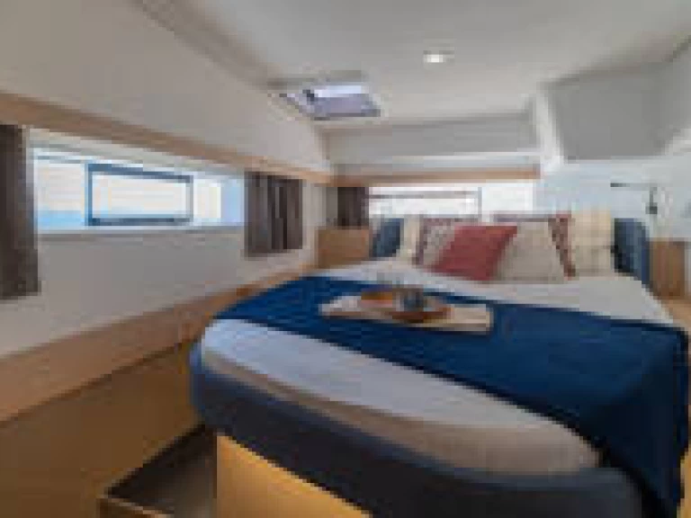 Yacht charter Paros (Island) - Fountaine Pajot Fountaine Pajot New 44 on SamBoat