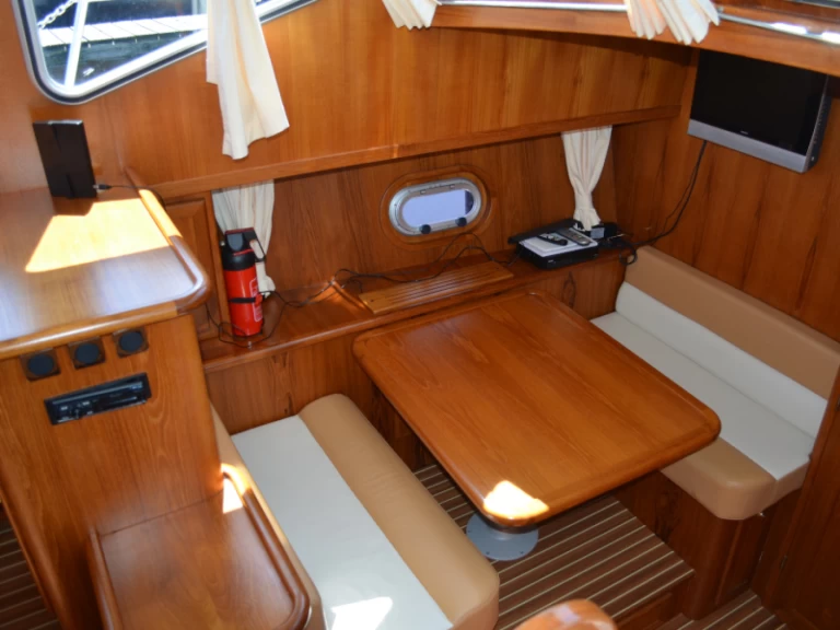 Hire Motorboat with or without skipper De Drait Drachten