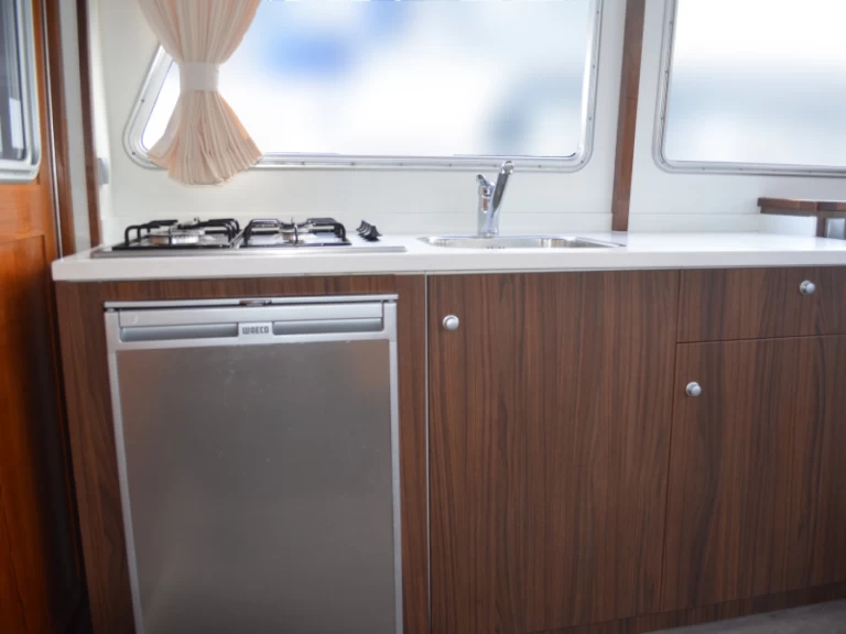 De Drait Bravoure 40 charter bareboat or skippered in  Drachten