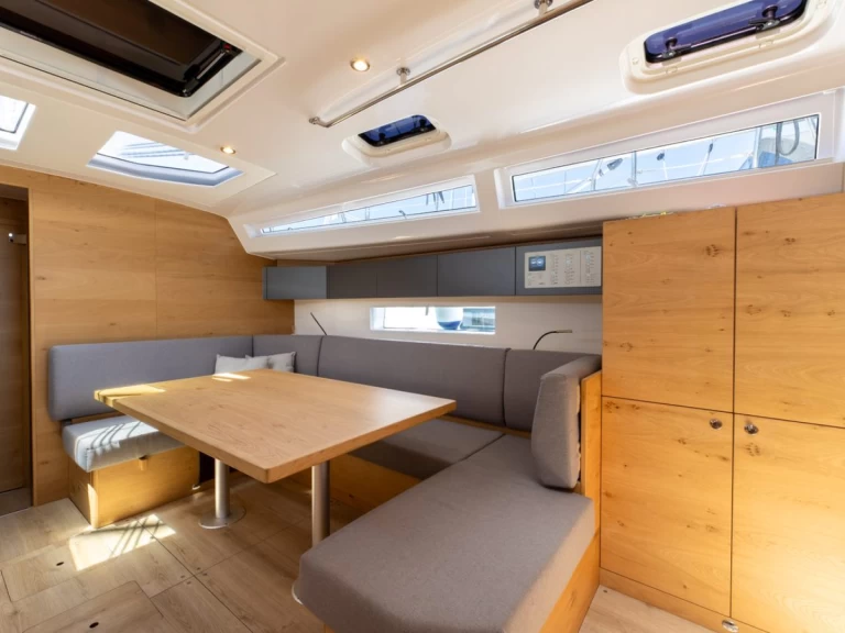 Hire Sailboat with or without skipper Elan Split