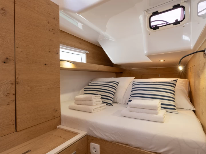 Sailboat hire in Split - Elan Impression 45