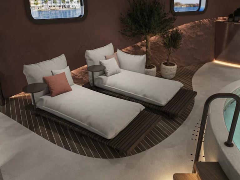 Hire Luxury Yacht  with a boat licence