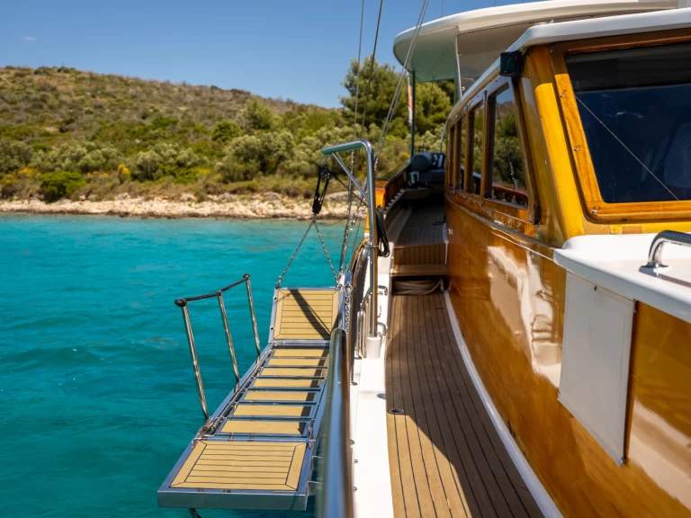 Hire Sailboat with or without skipper  Split