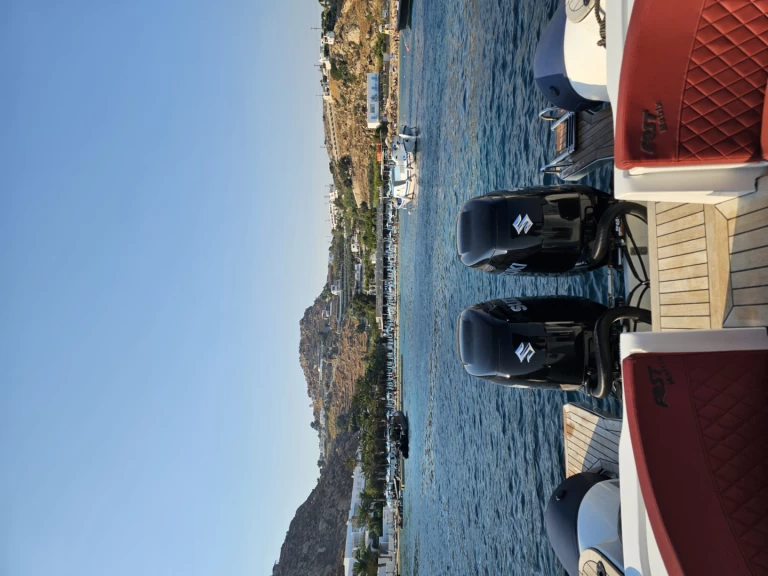 Charter a Fost  MATRIX in Mykonos (City) on Samboat