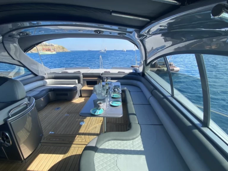 Yacht charter Mykonos (City) - Pershing Pershing 54 on SamBoat