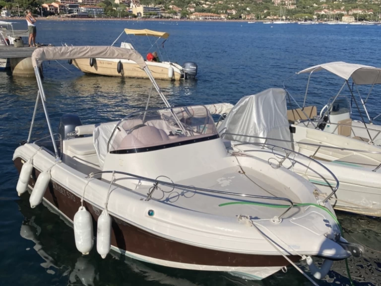 Hire a Pacific Craft Pacific Craft 570 WA Agay