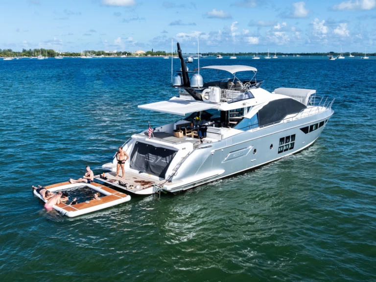 Luxury Yacht hire in Miami - Azimut Azimut 72 S
