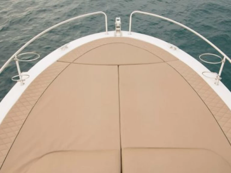 Motorboat hire in Preko - Atlantic 690 sun cruiser