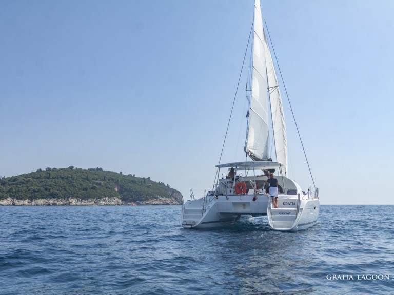 Hire Catamaran with or without skipper Lagoon Komolac