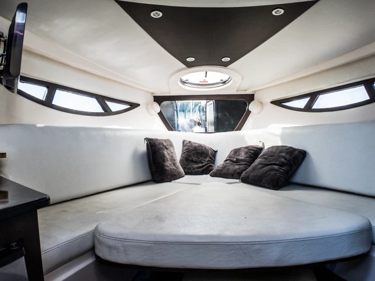 Charter a FS Yachts 31 in Rio de Janeiro on Samboat