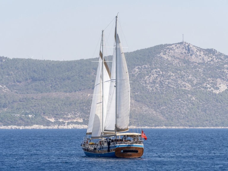 Sailboat to hire Bodrum at the best price