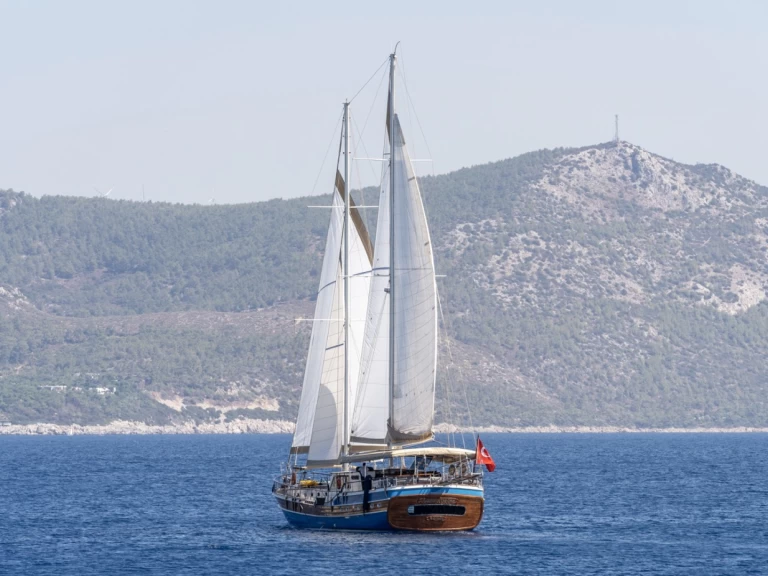 Sailboat to hire Bodrum at the best price