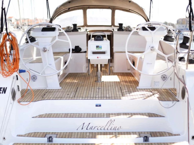 Sailboat hire in Jezera - Bavaria Cruiser 51
