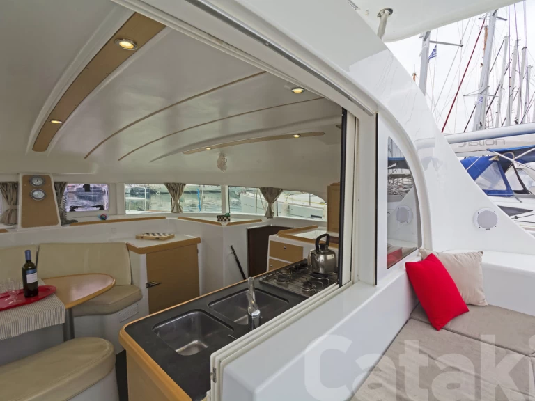 Yacht hire Lávrio cheap Lagoon 380 S2