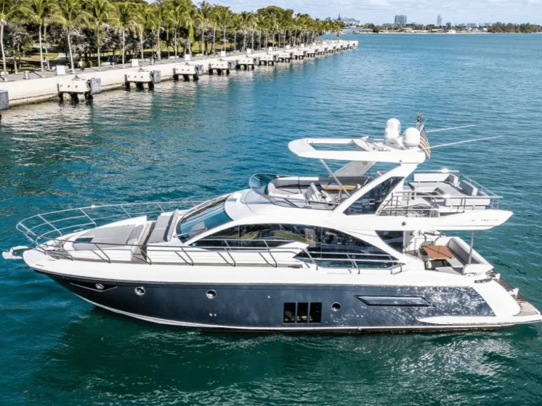 Yacht charter Miami Beach - Azimut Azimut 55 on SamBoat