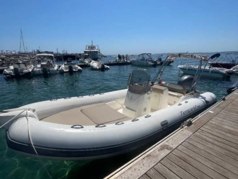 RIB to hire Les Issambres at the best price