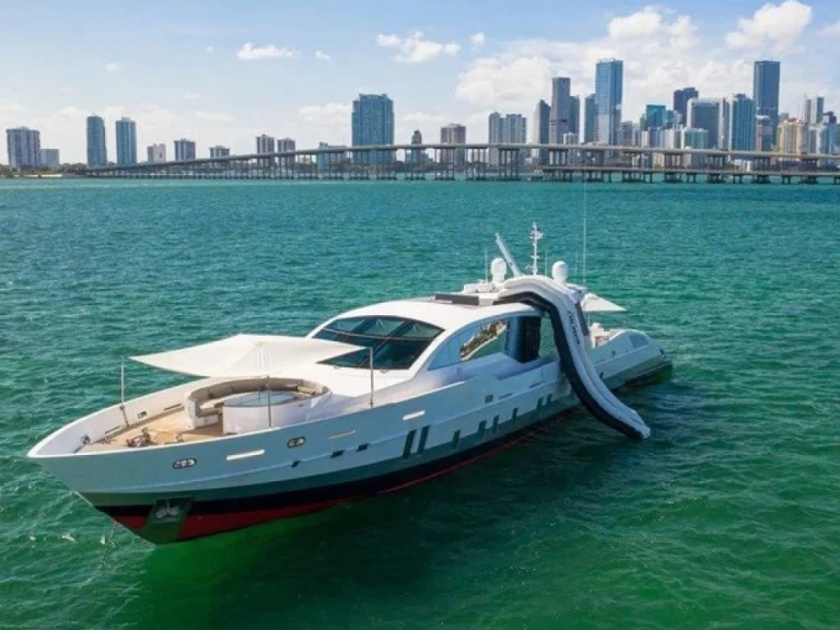 Yacht charter Miami Beach - Tecnomar 120 on SamBoat