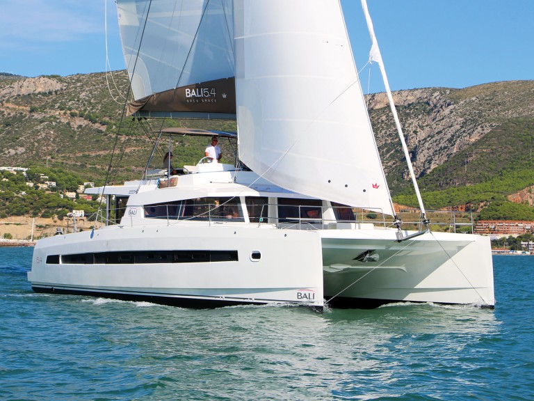 Hire Catamaran Bali with a boat licence