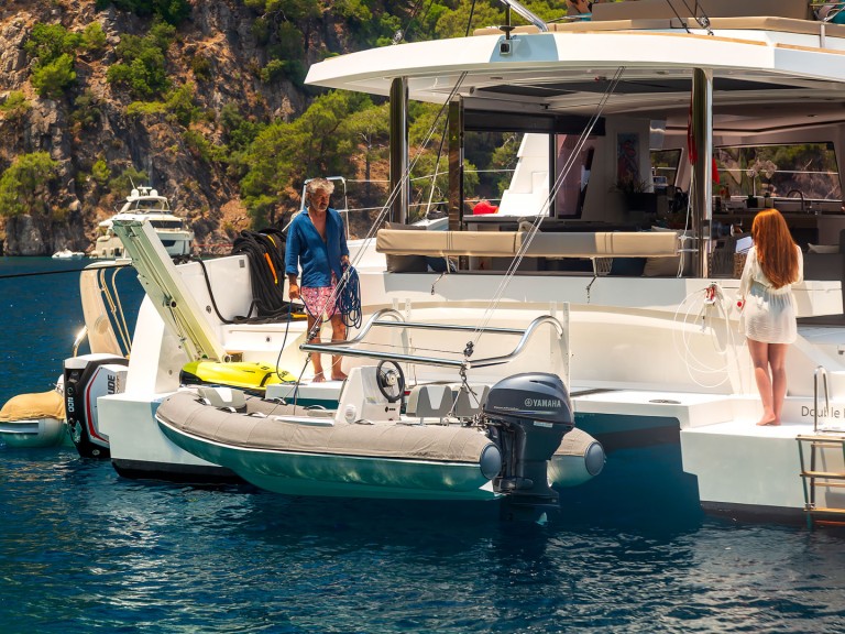 Catamaran to hire Seget Donji at the best price