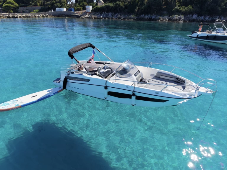 Hire Motorboat Karnic with a boat licence