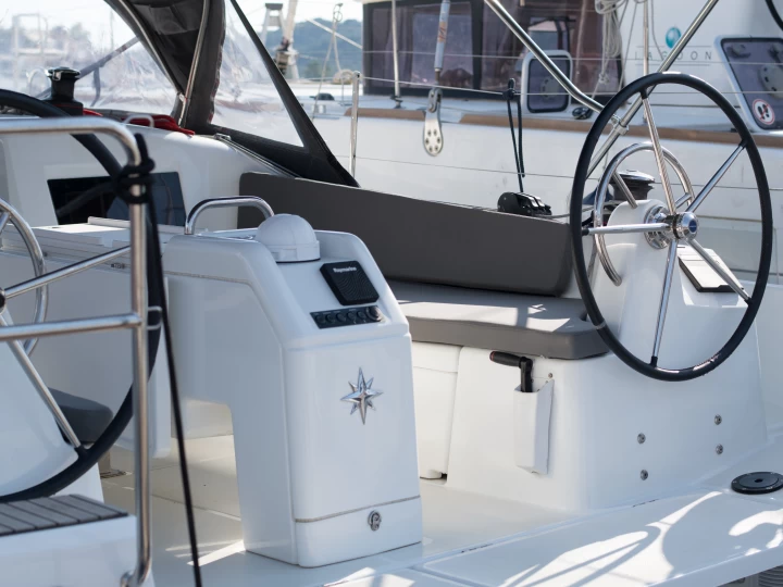 Sailboat to hire Skiathos at the best price