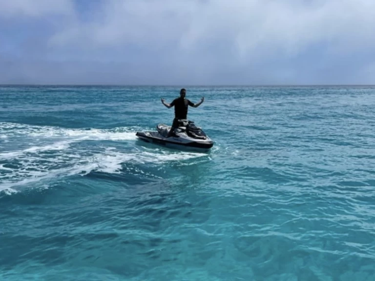 Hire Jet ski Sea-Doo with a boat licence