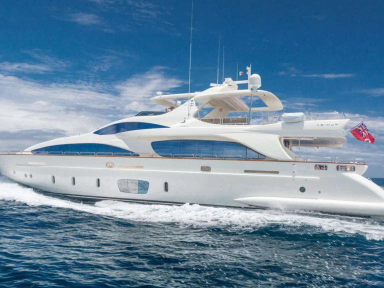 Hire Luxury Yacht with or without skipper Azimut Miami Beach