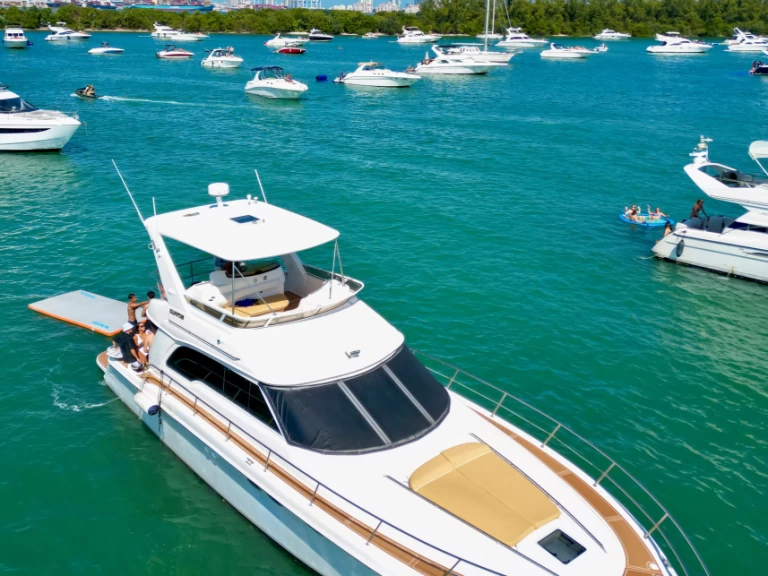 Sea Ray Sea Ray 480 charter bareboat or skippered in  Miami
