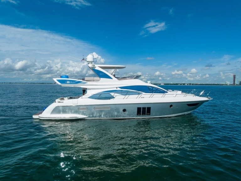 Azimut Azimut 60 Fly charter bareboat or skippered in  Miami