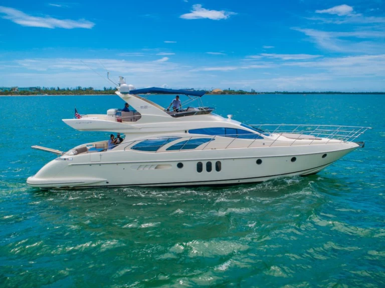 Yacht charter Miami Beach - Azimut Azimut 62 Fly on SamBoat