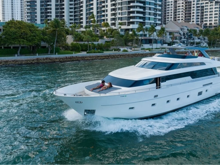 Yacht charter Miami Beach - San Lorenzo San Lorenzo 97' on SamBoat