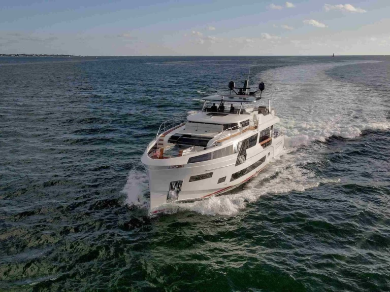 Luxury Yacht hire in Miami Beach - Sirena 88’ Sirena