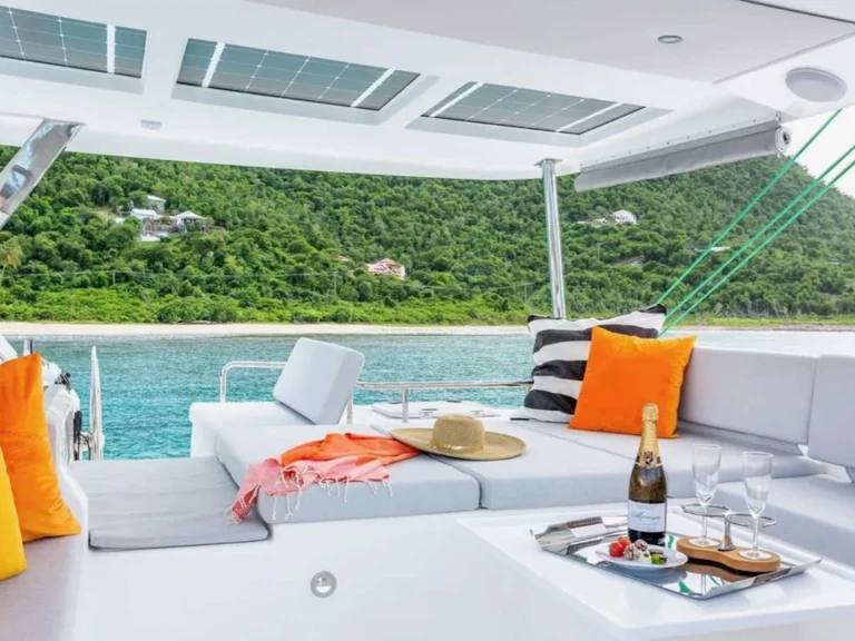 Luxury Yacht hire in U.S. Virgin Islands - Voyage CELESTINE