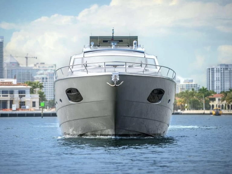 Luxury Yacht hire in Miami - Pershing Pershing 82