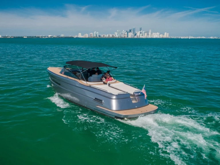 Yacht charter Miami - Canard 36 on SamBoat