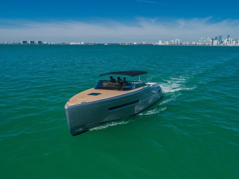 Hire a Canard 36 Miami