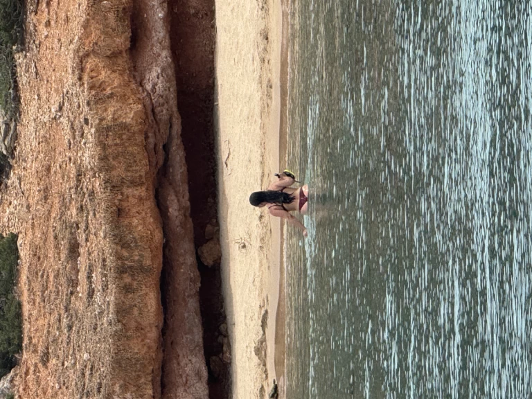 Hire a Sea Ray Sea Ray 410 Sundancer Agios Nikolaos