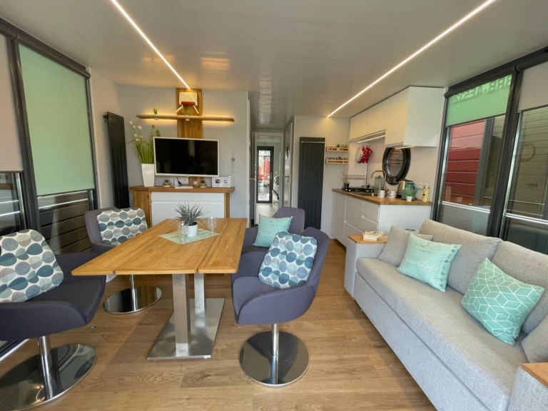 Charter a La Mare Apartboot in Buchholz on Samboat