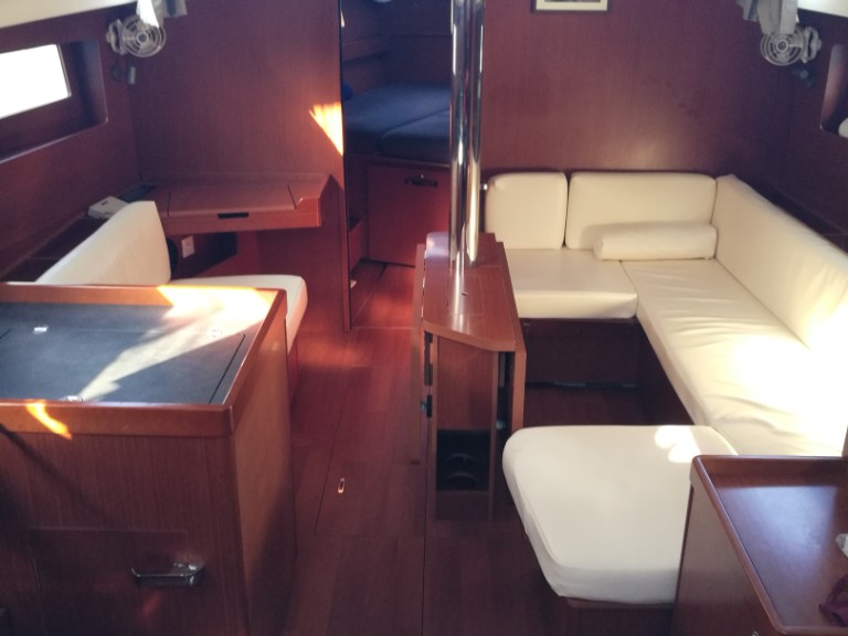 Yacht hire Furnari cheap Oceanis 41.1