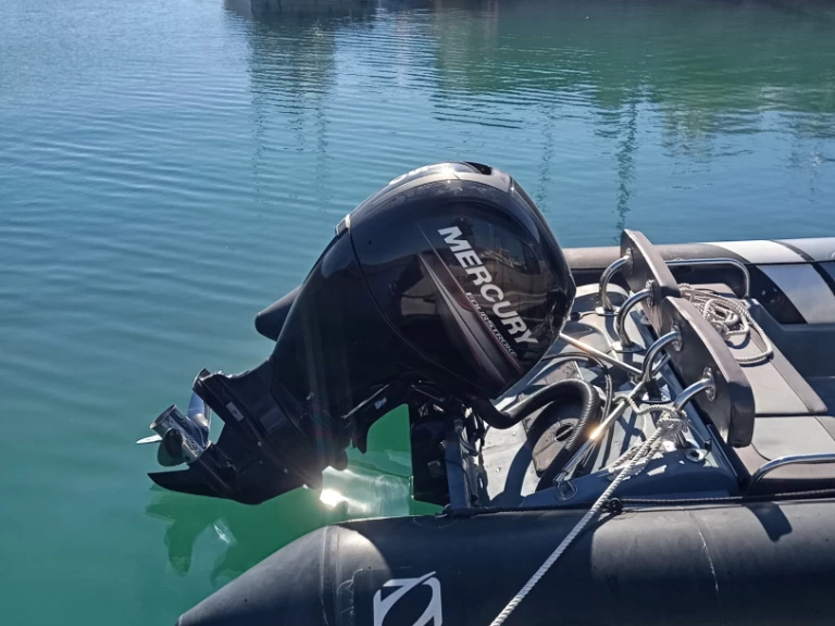 RIB hire in L'Île-d'Yeu - Zodiac Pro 6.5