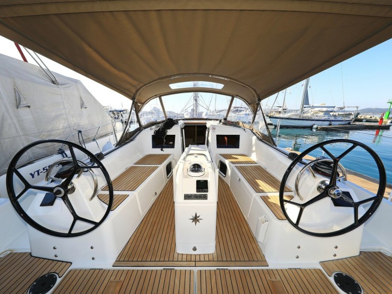 Yacht charter Zadar - Jeanneau Sun Odyssey 410 on SamBoat