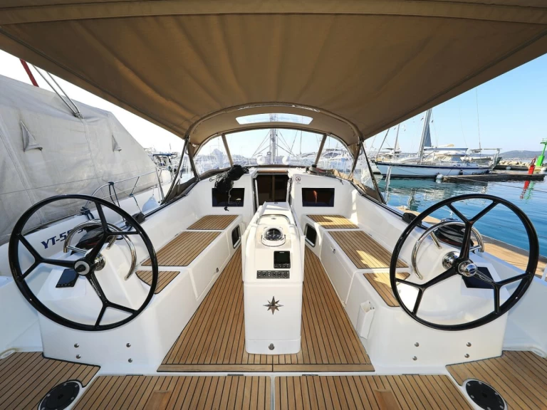 Yacht charter Zadar - Jeanneau Sun Odyssey 410 on SamBoat